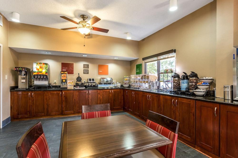 Comfort Inn Brownsville I-40 Экстерьер фото