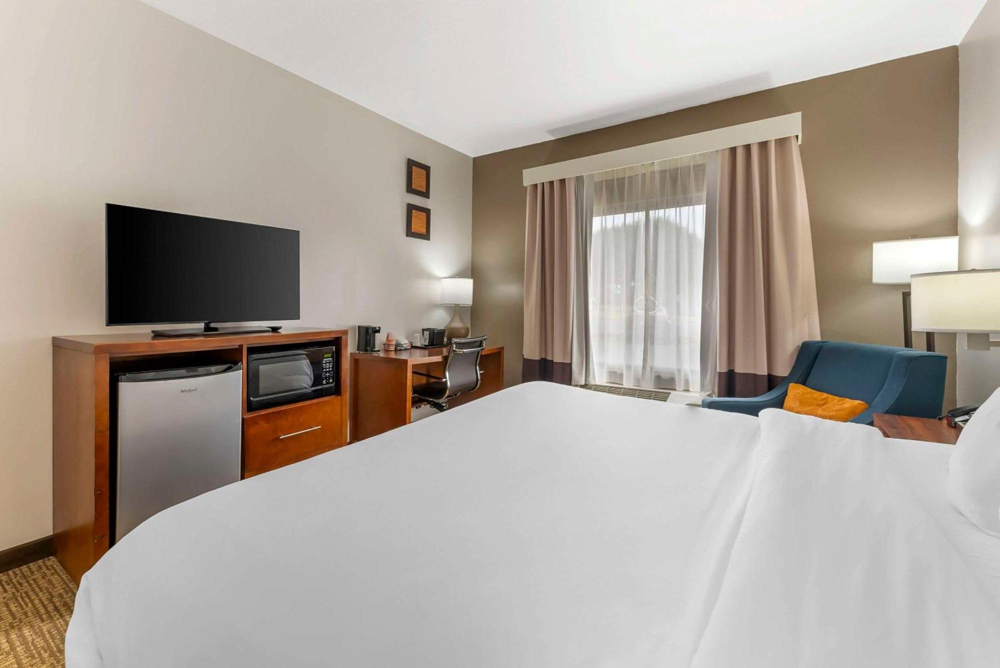 Comfort Inn Brownsville I-40 Экстерьер фото